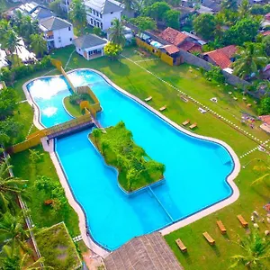 https://amaluna-resorts.negombohotels.net